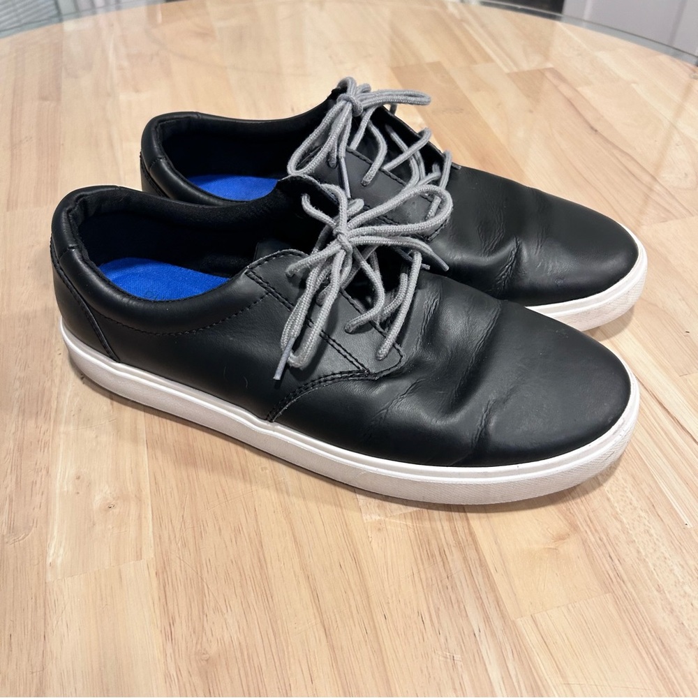 Crocs Men's Size 10 CitiLane Leather Lace-up Flat